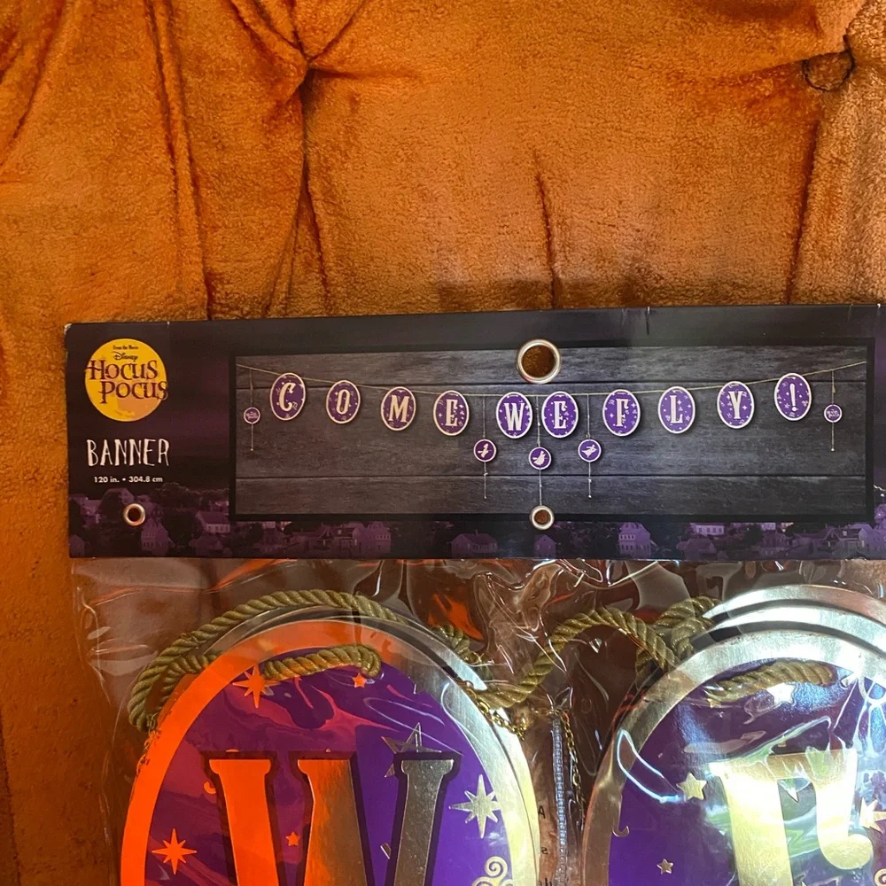 Spirit Halloween Hocus Pocus Purple & Gold 'COME WE FLY' Garland Banner
